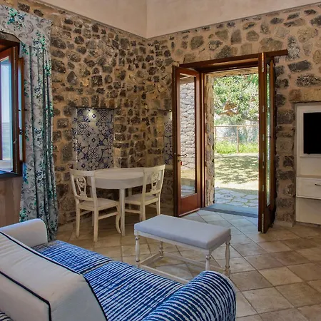 Vakantiehuis Romantico Casale Di Lusso Con Conca dei Marini